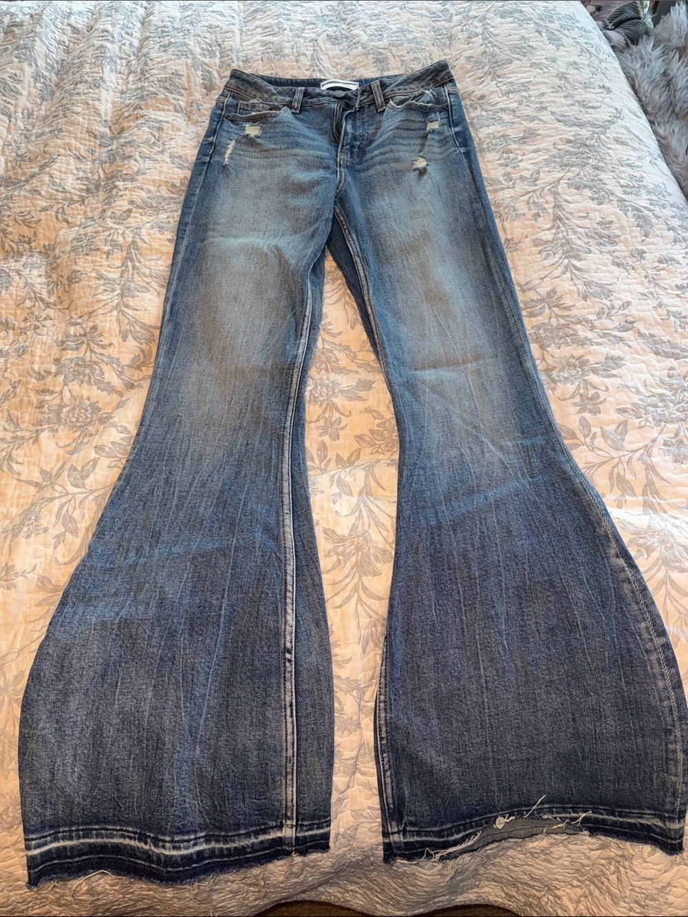 Women’s Wide-Leg Flare Jeans - Blue Wash